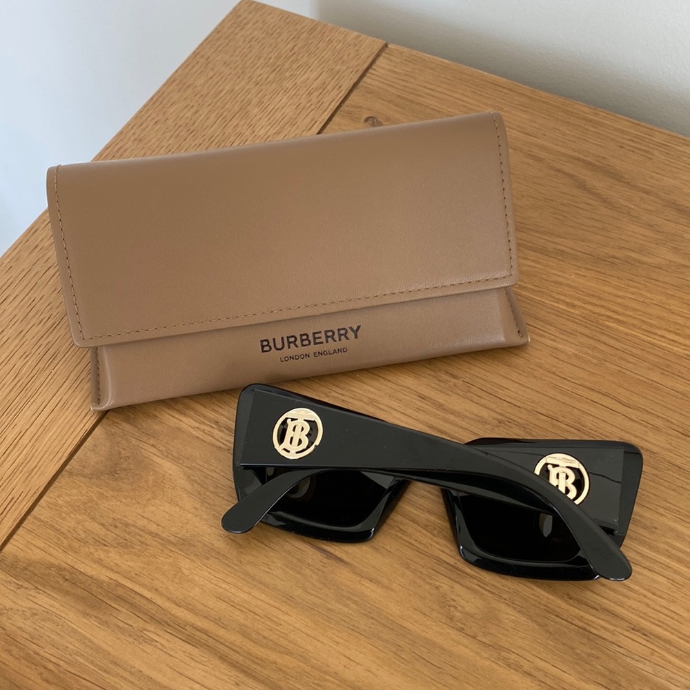Burberry Daisy Black Sunglasses
